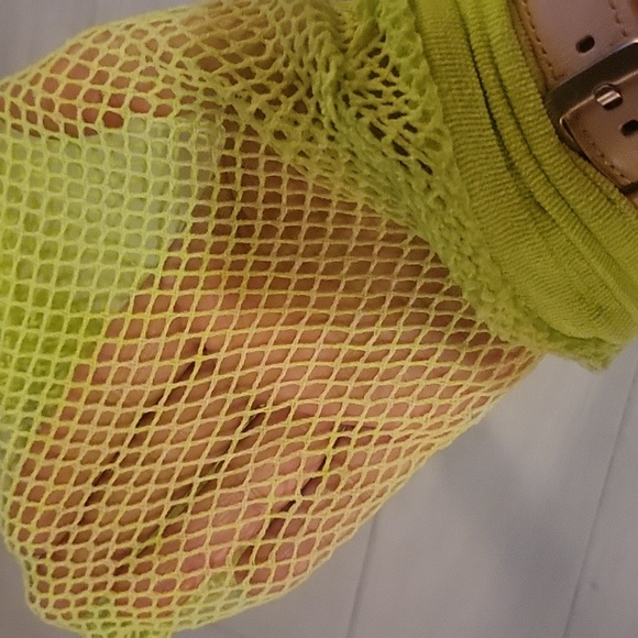 ToBeInStyle neon lime green fishnet thigh highs - Picture 4 of 4